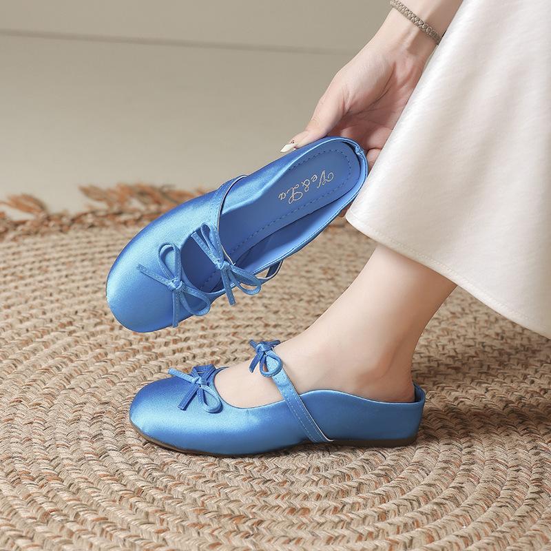 Wear half slippers outside and increase the height inside. Summer new gentle single shoes bow cool slippers women