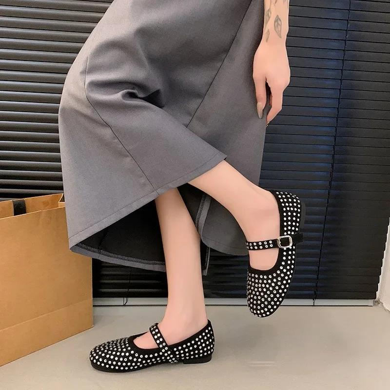 Fashion Women Flat Shoes Vulcanize Designer Loafers Diamond Rivet Mary Jane Shoes Woman Studded Crystal Women Flats Ballet Lolita Shoes