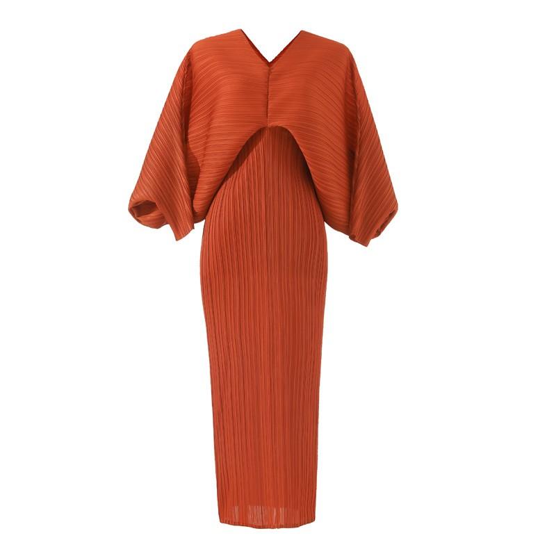 Elegant Pleated Midi Dress With Batwing Sleeves V-Neck Slim Fit Office Wear
