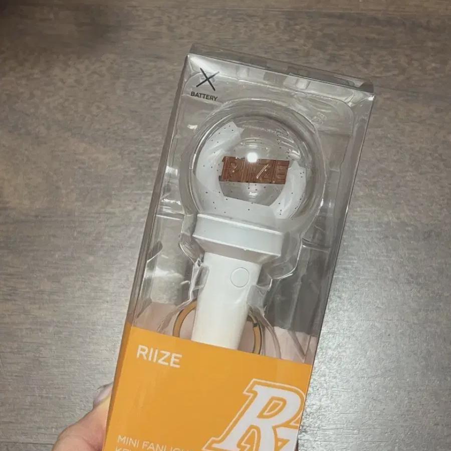 

RIIZE Запечатанный брелок-лайтстик