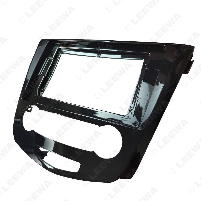 Nissan Qashqai 2016-2018 10.1” Gloss Black Screen Modification Frame & AV Panel Bracket.