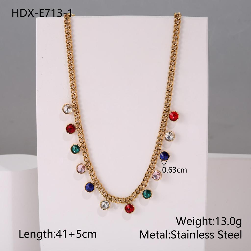 18K Gold Plated Colorful Heart Rhinestone Necklace - European & American Trend, Stainless Steel, Women's Light Luxury Fashion Accessory.