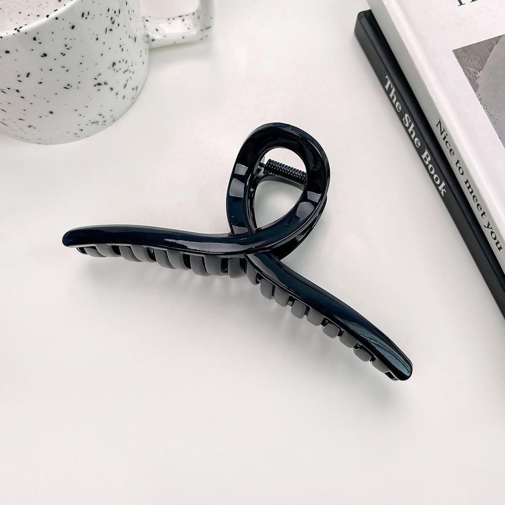 Korean Style Semi-Circular Transparent Hair Clip for Women's Updos - High-End Hollow Shark Clip