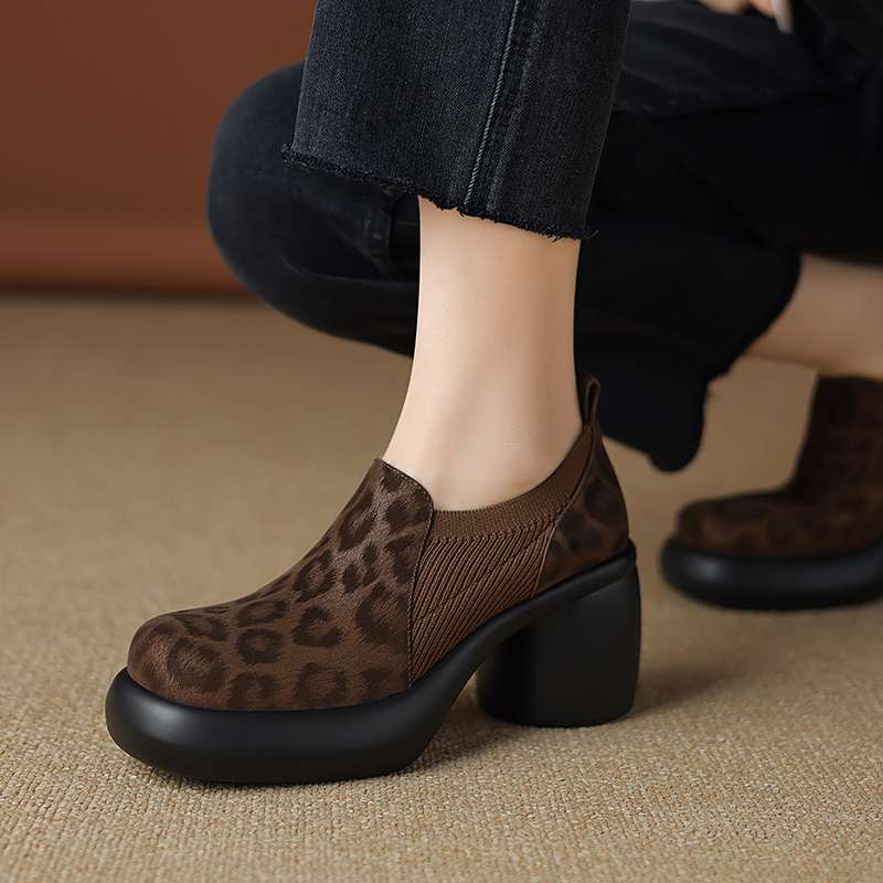 

Туфли Krazing Pot из натуральной кожи на толстых высоких каблуках с круглым носком и леопардовым принтом на лето и осень 34 коричневый