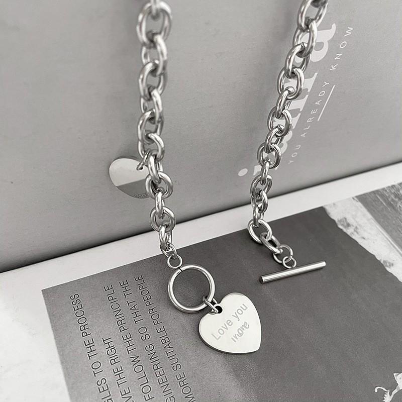 

Titanium steel love necklace summer design sense does not fade European and American sweet and cool ins cold wind chain accessories