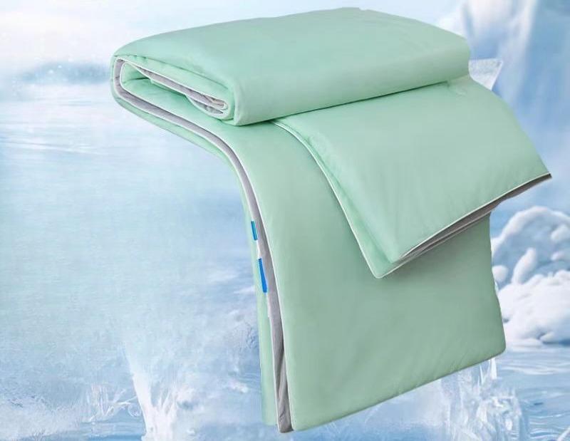 A-Class Polyamide Cool Silk Summer Quilt - Machine Washable, Student Dormitory Ice Cream Quilt