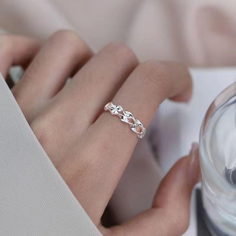 

Регулируемое серебряное кольцо Mobius Wheat Wave для женщин