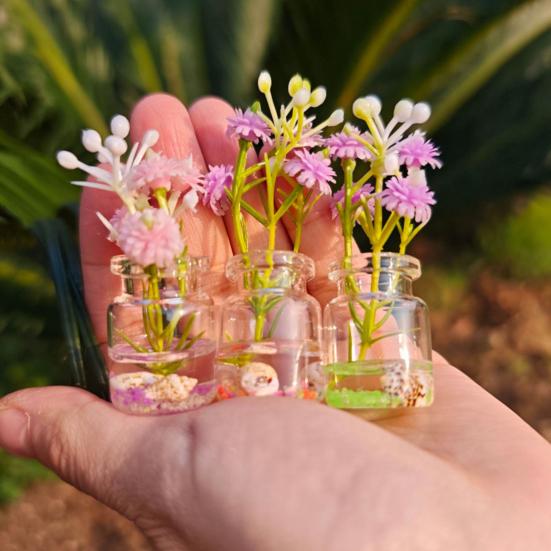 4 Pcs Mini Glass Vases Set Faux Flowers in Glass Vases Glow in The Dark Flower Vases for Desktops Car Dashboard Decor