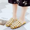 Fashion Women Fashion Casual Pearl Beaded Flat Studded  Mules Solid Color Pearl Sandals Casual Flat-heel Non-slip Flip Flops Lightweight