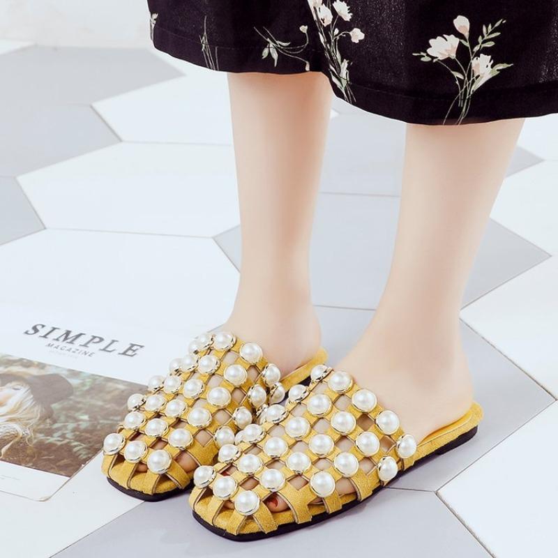 Fashion Women Fashion Casual Pearl Beaded Flat Studded  Mules Solid Color Pearl Sandals Casual Flat-heel Non-slip Flip Flops Lightweight