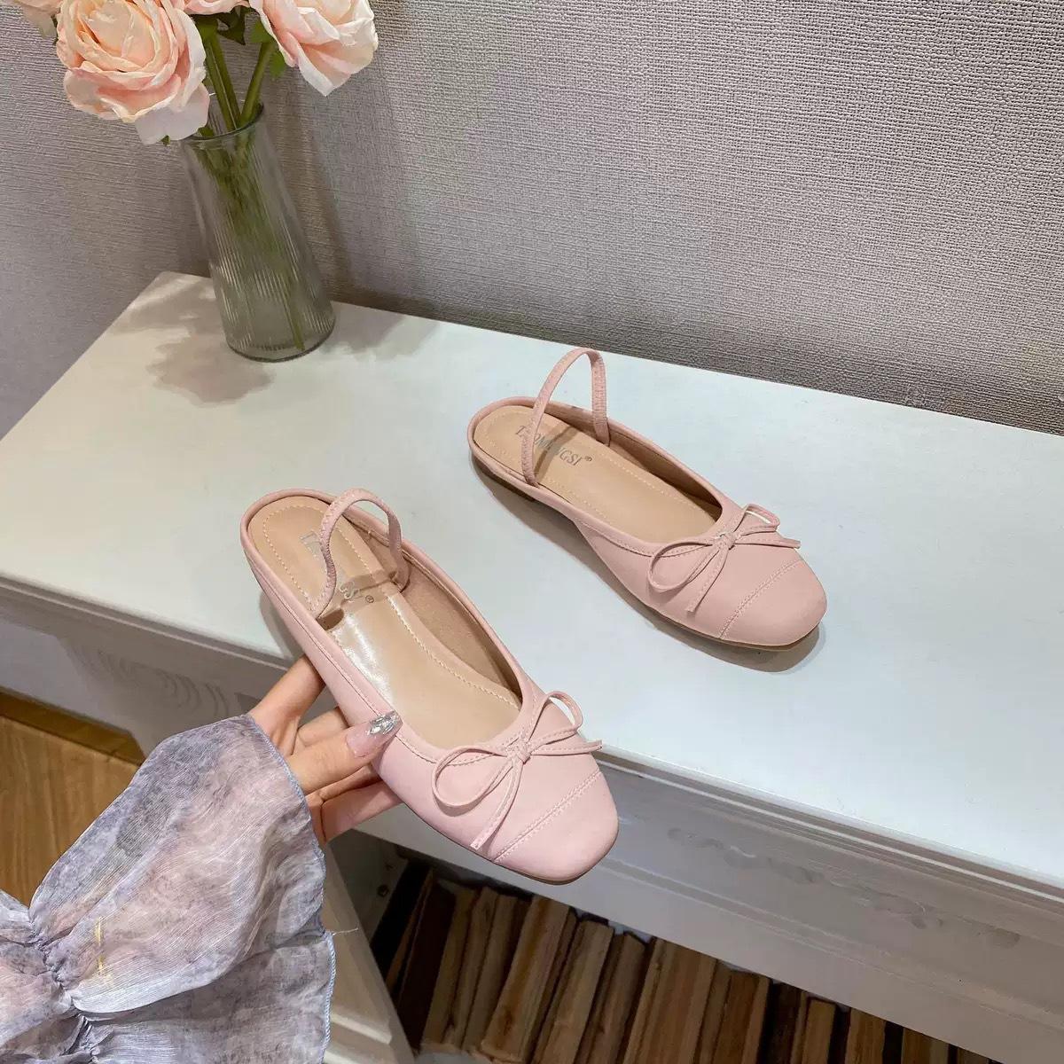 

Су Иньинь носит ту же внешнюю сумку, головку и полутапочки в 2025 году, две с половиной тапочки, бант, балетки на плоской подошве, Мэри Джейн 41 розовый