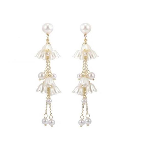 

Серьги-гвоздики с белым тюльпаном