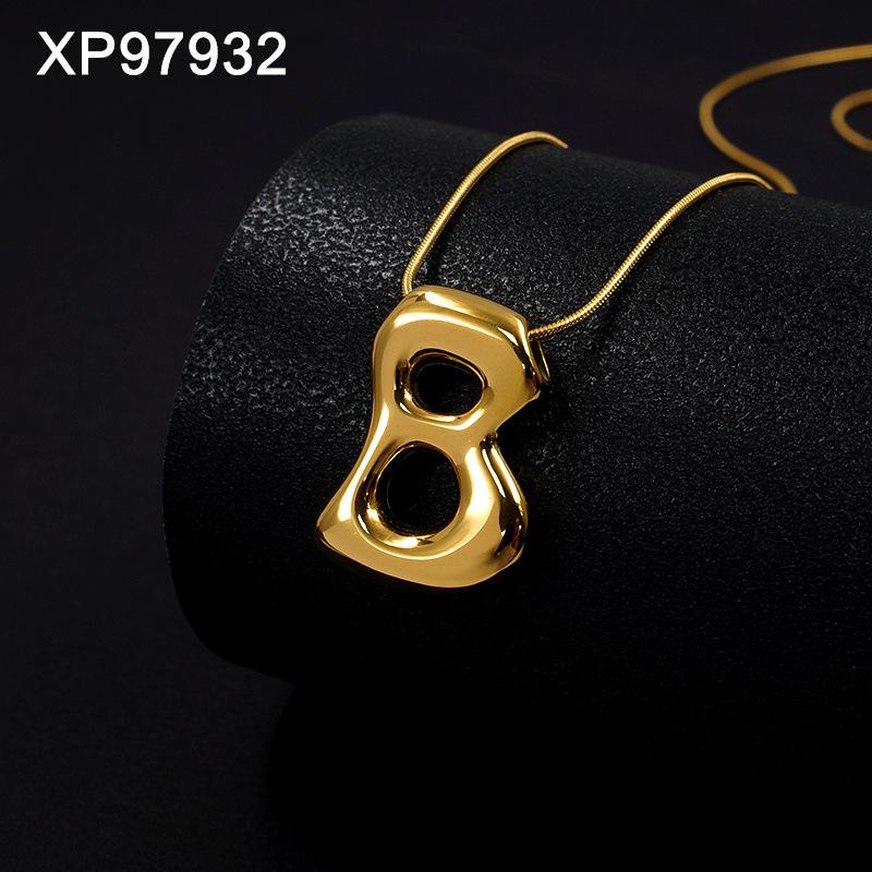 Personalized Gold-Plated Titanium Letter Necklace for Women - Fashionable Clavicle Chain Jewelry