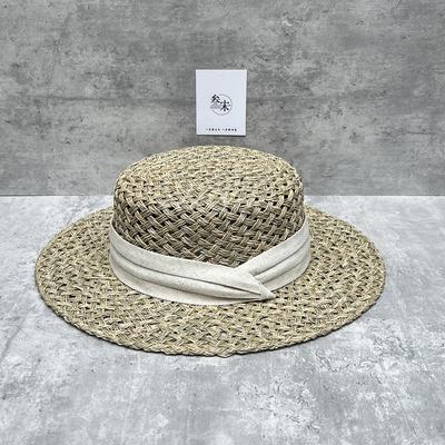 Old Money Stil Starker Sommer Großer Schirm Natürliches Salzwiesen Geflochtener Flacher Kopf Sonnenhut Französischer Retro Strohhut Damen Film Requisit