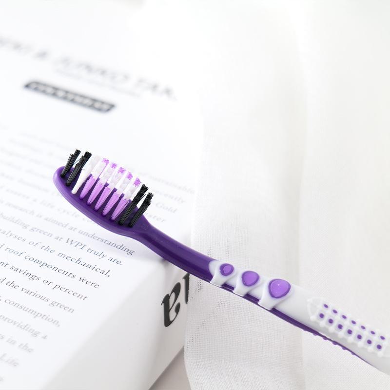 Středně tvrdý zubní kartáček pro dospělé - Odstraňuje skvrny, Jednotlivě balený