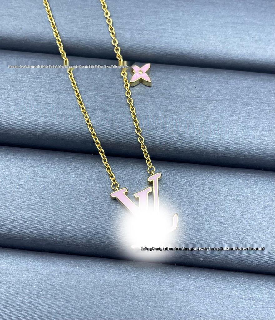 European Donkey V Necklace Set: High Version Enamel Flower Letter Clavicle Chain - Versatile & Fashionable