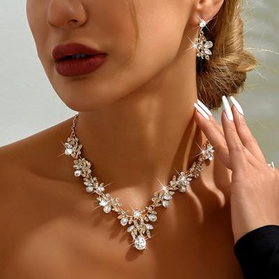 Vintage Elegantní Květinový Perlový Korálkový Náhrdelník Náušnice Set Dámský Klíční řetízek Dámský