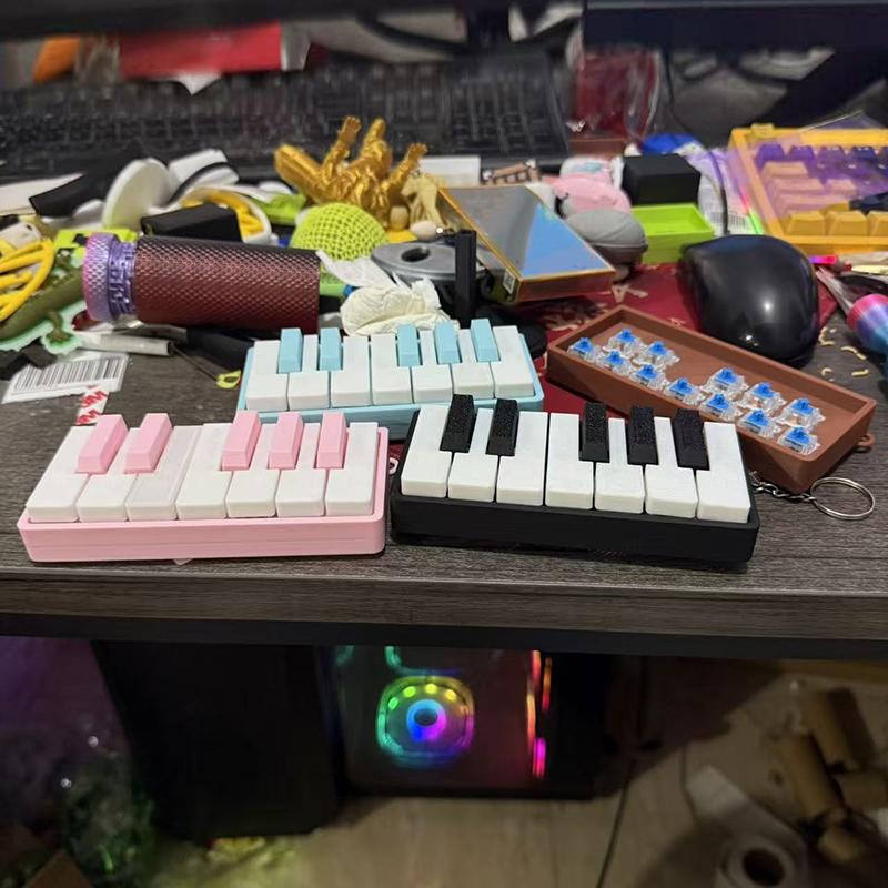 3D Printing Mini Piano Keyboard Fidget Toy With Keychain Perfect For Stress Relief Office School Daily Use