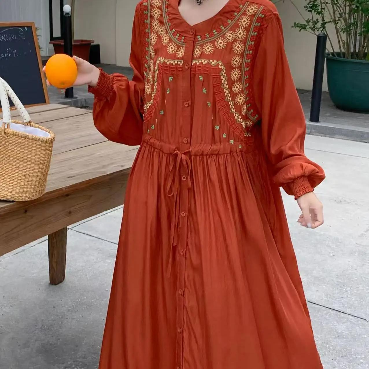 

Винтажный зеленый халат с длинным рукавом Осень Новый круглый вырез Вышивка Вечерние платья Дизайн с кулиской на талии Прямая одежда One Size оранжево-красный