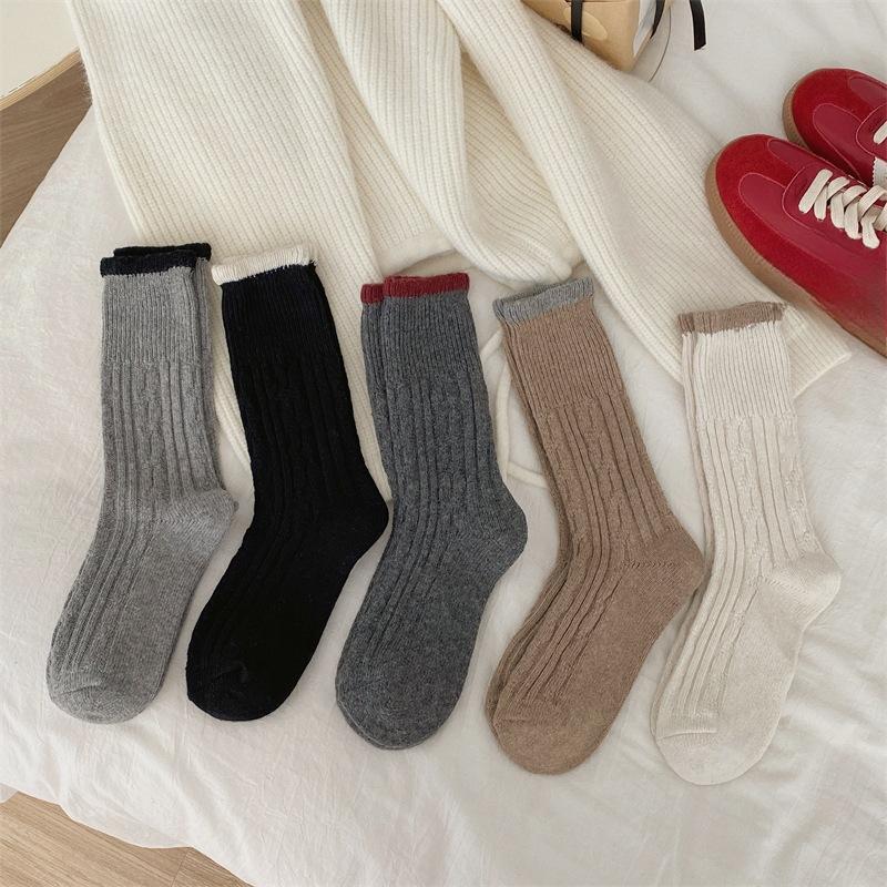 Autumn and Winter Color-blocking Socks, Women's Mid-calf Socks, Thickened Wool Socks, Warm and Retro Pile Socks