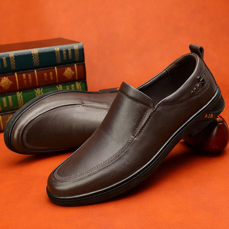 New Men's Casual Shoes, Comfortable and Breathable Loafers, Anti-slip and Wear-resistant Handcrafted Leather Shoes for Banquets