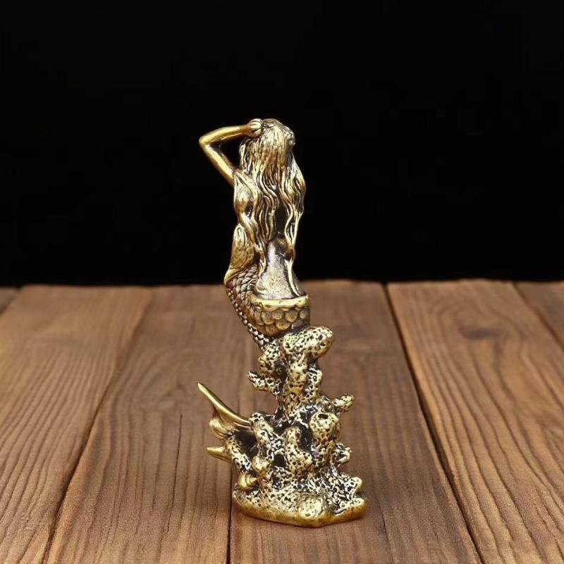 Miniaturowa Mosiężna Figurka Syreny Postać z Bajki Statuetka Księżniczki Syreny Kreatywna Dekoracja Domu do Pokojów Dziewczęcych Prezent Niespodzianka