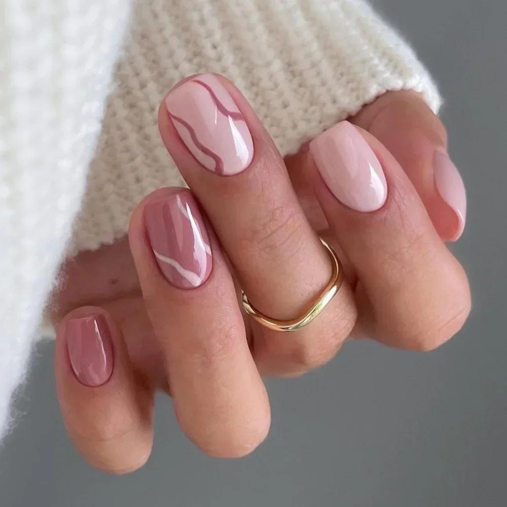 24 stycken Enkelt Rött Franskt Falskt Nagelkortsset Korta Fyrkantiga Falska Naglar med Lim Avtagbara Nageltippar Kärleksmönster Press-on Naglar