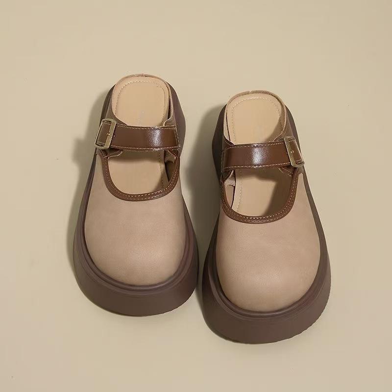 2025 vår og sommer ny dame koreansk yttertøy veske hode halv slep brettsko retro mote små plattformslippers