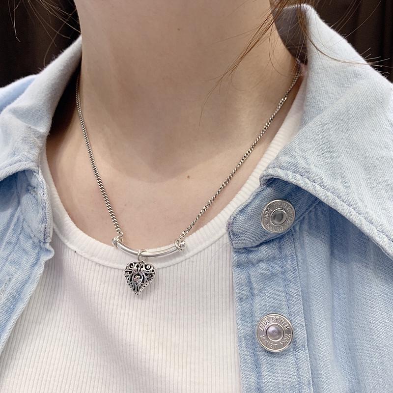 Korean Style Retro Love Heart Necklace - Trendy, Simple Clavicle Chain for Women's Fashion