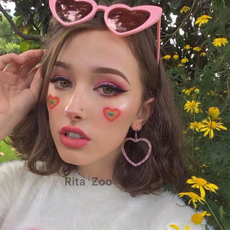 New Heart Shaped Candy Sunglasses Female Punk Cat Eyes Fashion Accessories Large Frame Sparkling Pink Crystal Eyeglasses