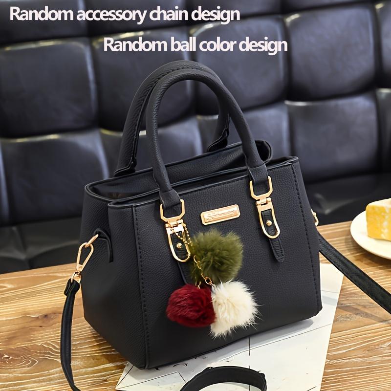 

Шикарная женская сумка из искусственной кожи со съемным ремешком и подвеской в виде помпона - универсальная однотонная сумка через плечо чёрный