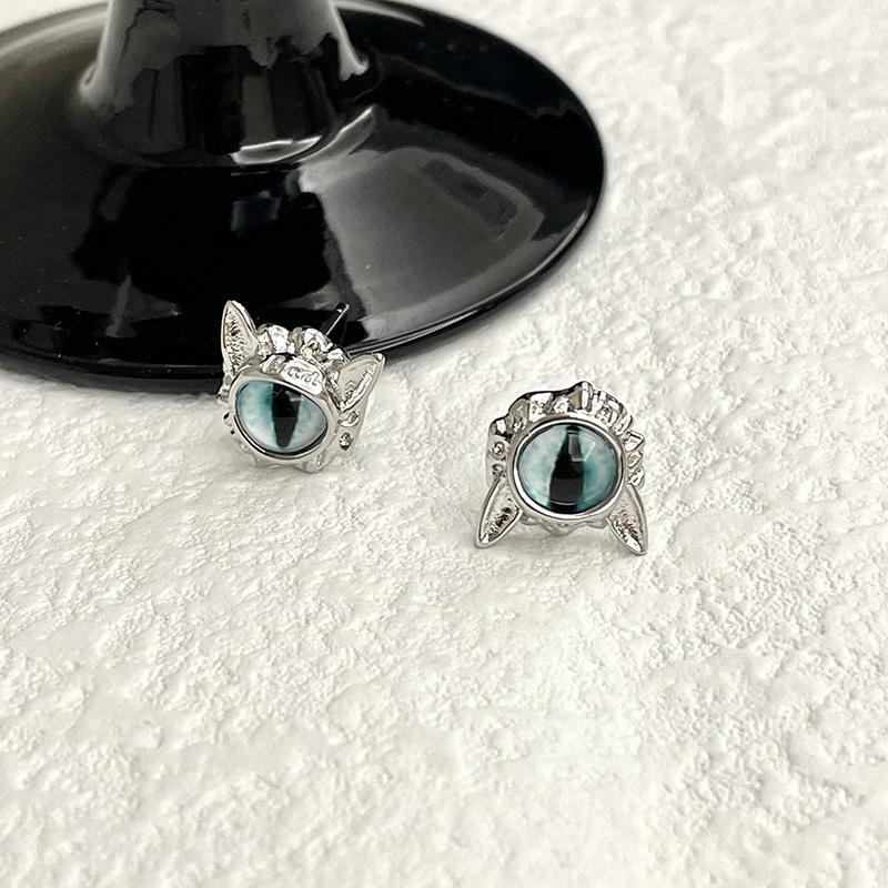 Серьги-гвоздики с зрачком кошки Маленькие Нишевый дизайн Премиум-серьги Сладкий Крутой стиль Кошачий глаз Холодный ветер Французские серьги Женские