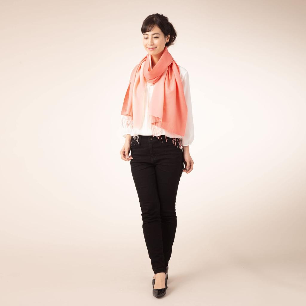 Кашемировый и шелковый градиентный палантин кораллового цвета в подарок 45x180см [Коллекция Пашмина] Розовый, в коробке,