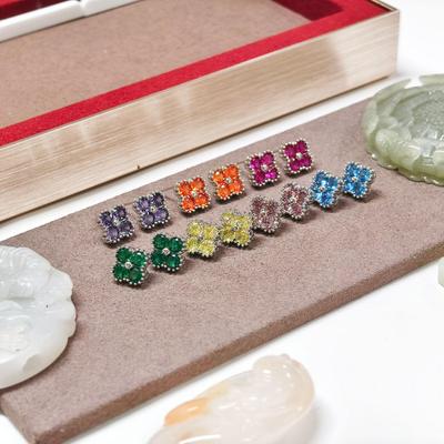 Gusen Jewelry Four-Leaf Clover Cubic Zirconia Stud Earrings for Women - Fashionable Korean Light Luxury Style