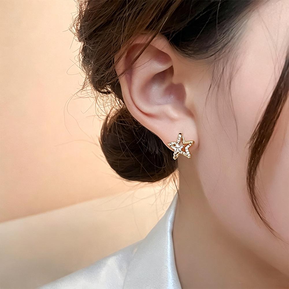 Exquisite Zirconia Star Stud Earrings: Stylish, Versatile, and Luxurious