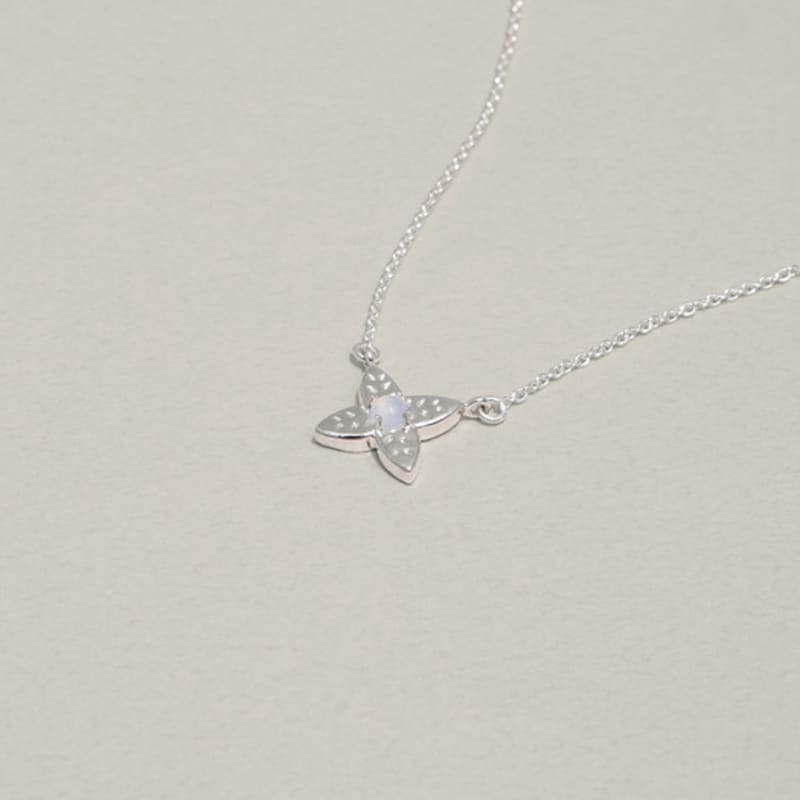 MaggieKim THE SALVIA NECKLACE (Chalcedony)