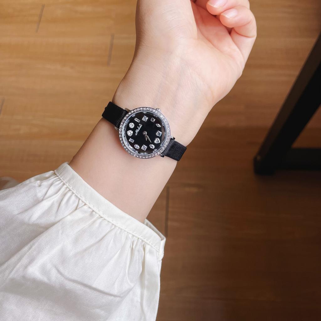 New High-End Selected Women'S Watches, Retro Small Round Dial Elegant Quartz Watches, Birthday Gifts, Trendy Women'S Watches.