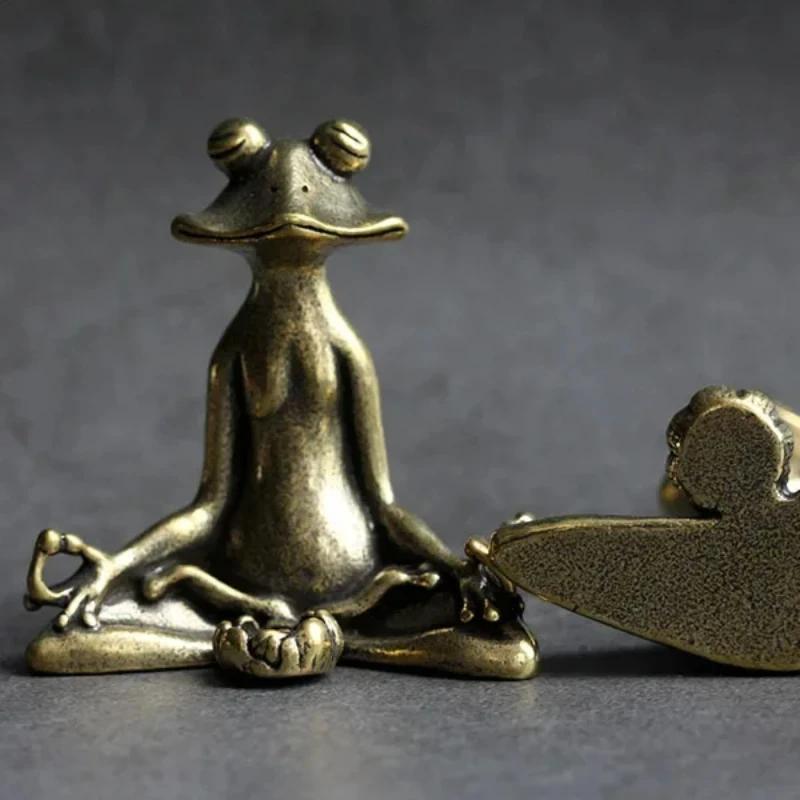 Vintage Mässing Meditation Zen Buddhism Groda Staty Ornament Koppar Djurskulptur Hem Skrivbordsdekoration Te Husdjur Gåva