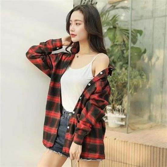 2026 Spring/Autumn Women's Korean Plaid Shirt - Loose, Retro Hong Kong Style, Trendy Long Sleeve Top