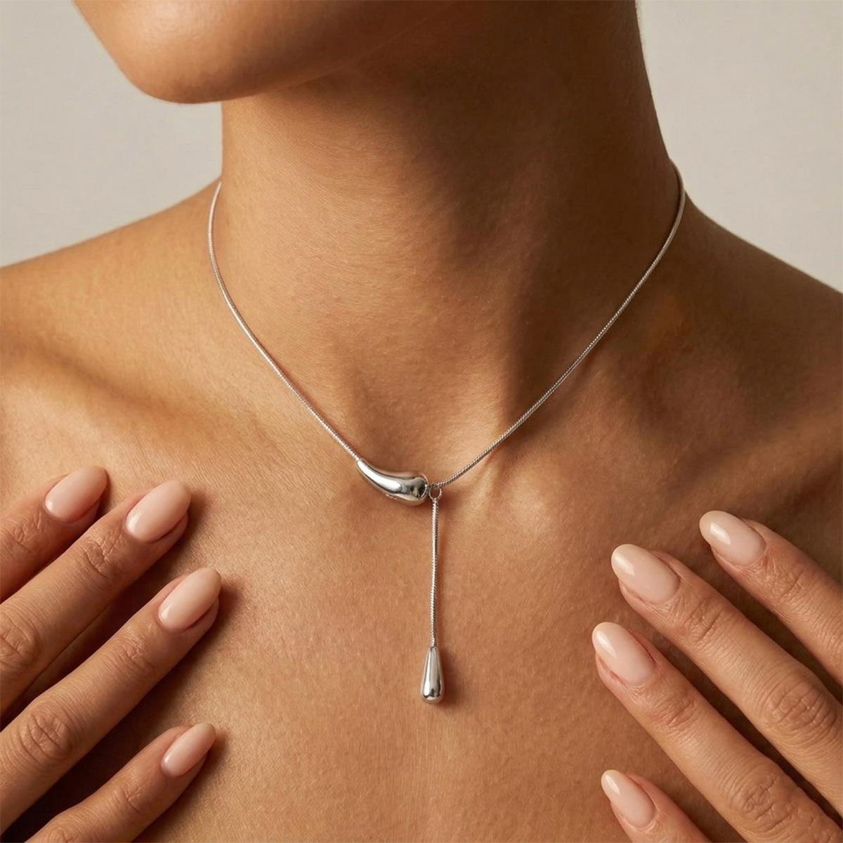 Minimalist Stainless Steel Water Drop Pendant Tassel Necklace for Women Fashion Versatile Snake Bone Chain Collar Chain Jewelry