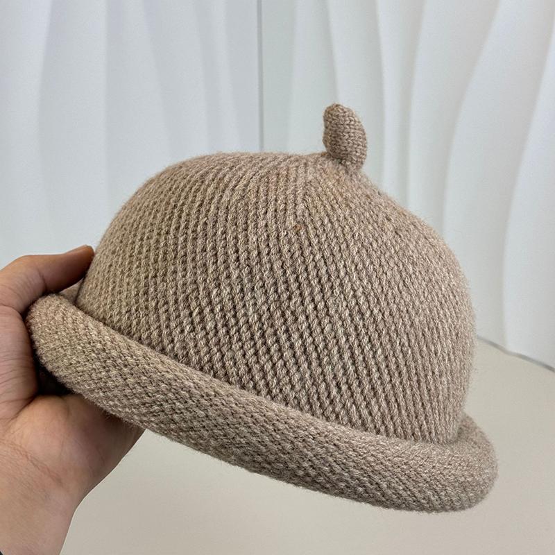 Casual Berets Comfortable Landlord Hats Warm Painter Hats Pacifier Cap Men and Women Fashion Knitted Melon Skin Hats