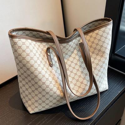 Sac à bandoulière de grande capacité pour femme en cuir PU pour les déplacements quotidiens et une utilisation décontractée Sac fourre-tout polyvalent