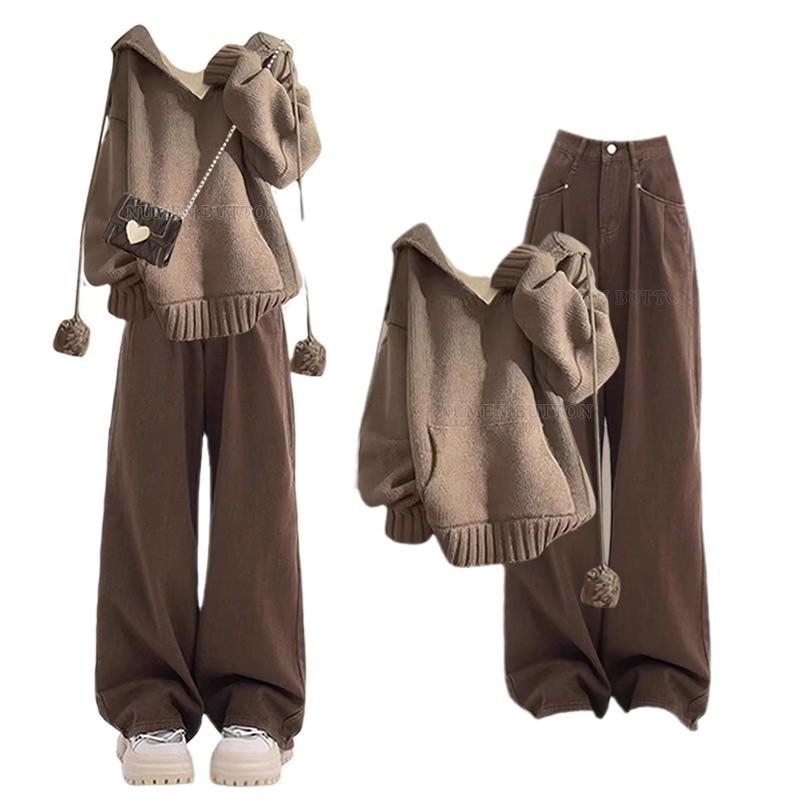 Dámský velký podzimní vysokoškolský set mikiny s kapucí a slim džínsů s vysokým pasem.