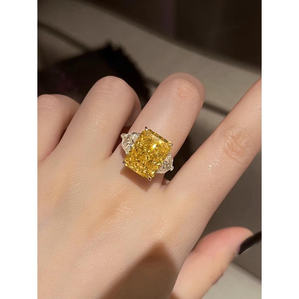 Elegant Women Jewelry Set Perfume Bottle Earrings High Carbon Diamond Necklace Ice Cut Pendant Gemstone Ring Luxury