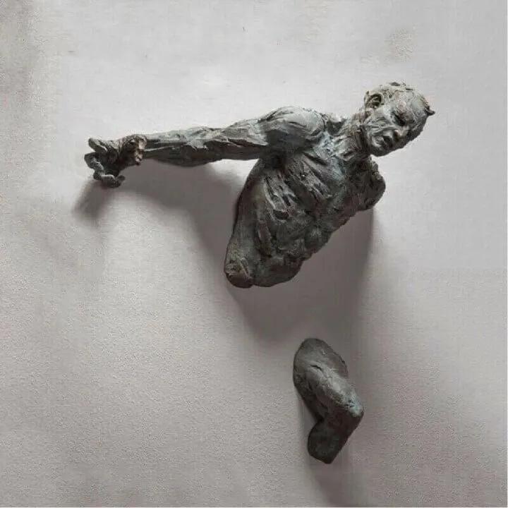 Imitation Copper Wall Decor Abstract Character Resin Rock Climbing Man Statue Sculpture Background Wall Art 3D Through Wall