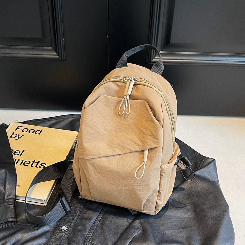 

Outdoor sports function messenger bag men s fashion new white nylon breast bag women s versatile casual and lightweight mobile phone bag