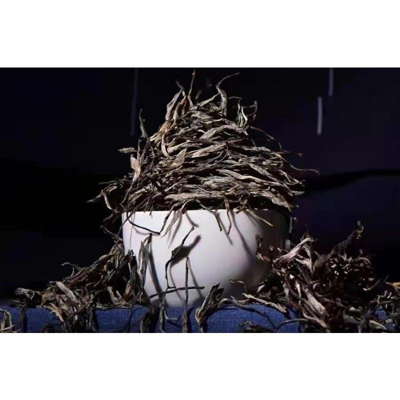 Yunnan Tee Nannuo Berg Pema Alter Baum Erster Frühling Pu'er Rohtee 100g