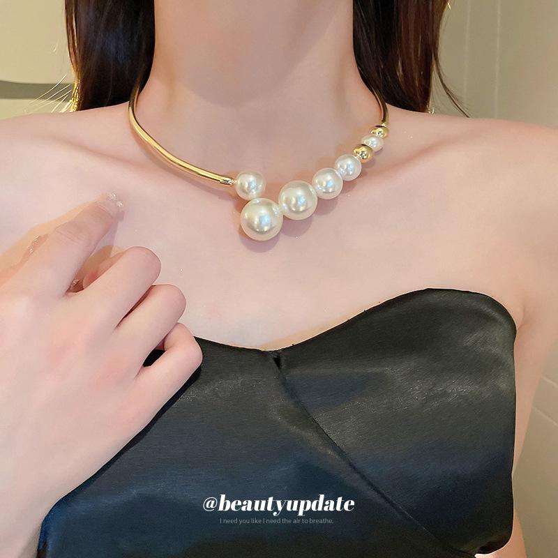 French Pearl Geometric Necklace: Chic, Statement Piece for Women