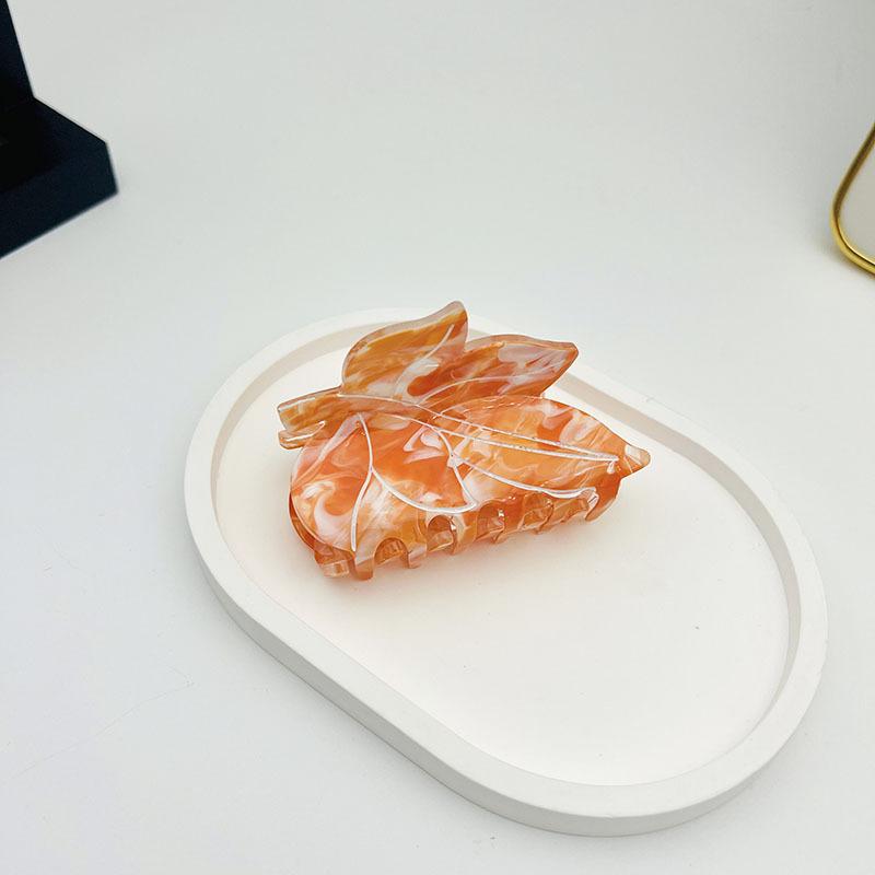 1pc New Maple Leaf Claw, Internet Celebrity, Rural Style, Cute, Sweet, Elegant, Versatile, Shark Clip Hairpin