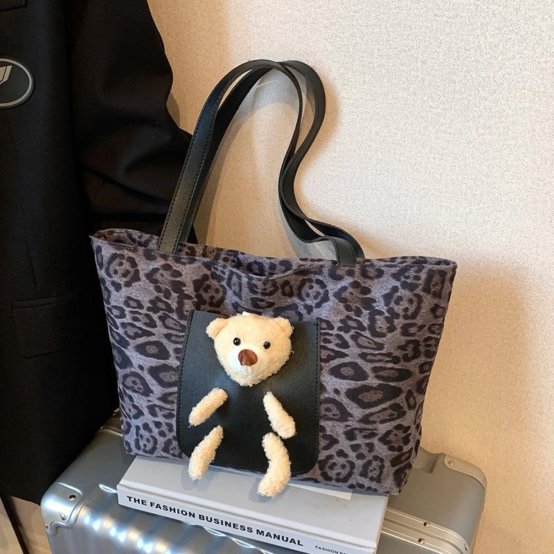 Large-capacity Tote Bag, Casual and Retro, Single-shoulder Bag for Commuting To Work, Cartoon Handbag